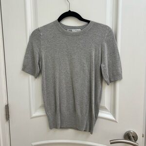 Zara fine knit grey short sleeve top
